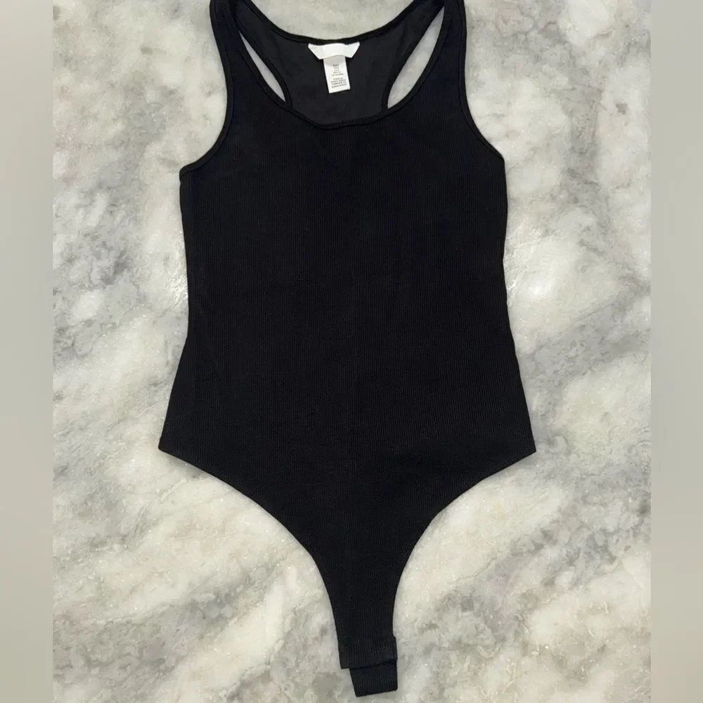 H&M Ribbed Racerback Thong Bodysuit. Size Small - Picture 7 of 10